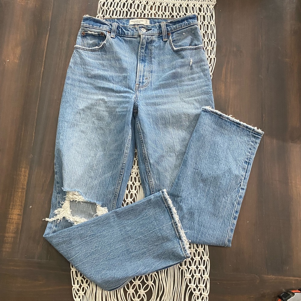 A&F ultra high rise 90s straight leg jeans